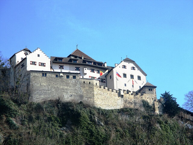 Liechtenstein Finanzplatz Nr. 1 – So einfach schützen Sie Ihr Geld